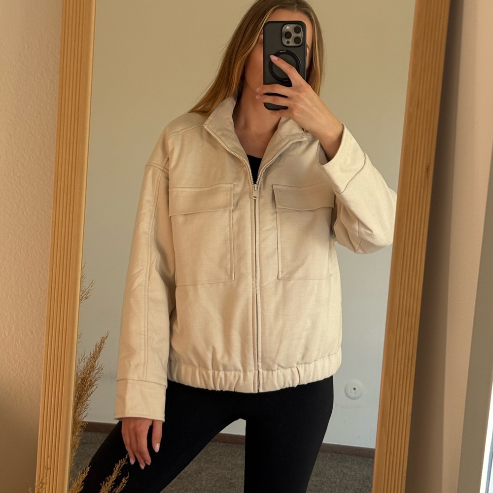 Women's Cream Jacket - Picture 2 of 9